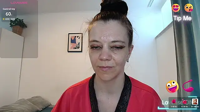 Snapshot of Yana-XX chatting on June 2026 03:45:01 PM Yana-XX online show from June 2026 03:45:01 PM