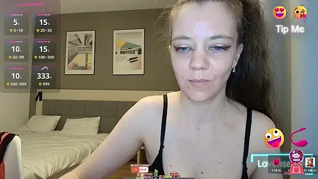 Snapshot of Yana-XX chatting on June 2026 05:39:02 PM Yana-XX online show from June 2026 05:39:02 PM