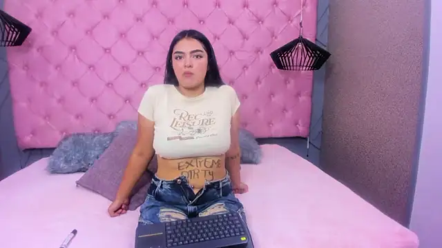 SARA HORNY- online show from March 2026 03:29:01 AM