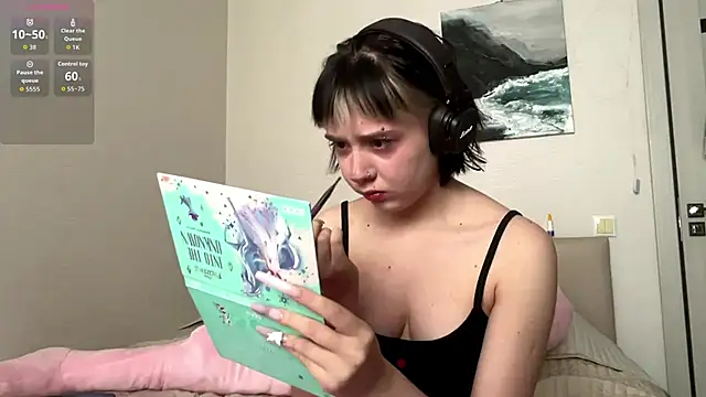 AueshaSimon online show from March 2026 05:03:02 AM