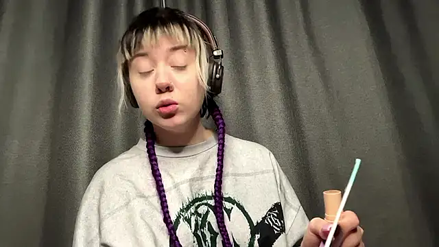 AueshaSimon online show from March 2026 05:08:01 AM