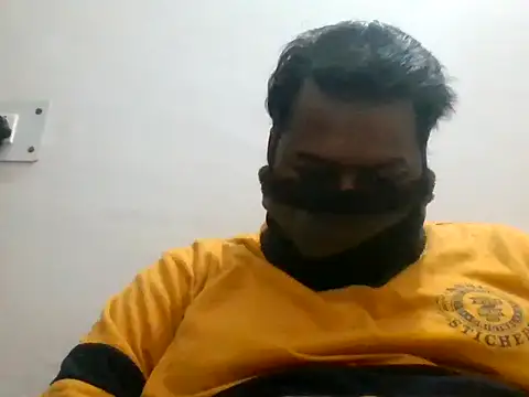 Huskyboss online show from March 2026 04:18:02 PM