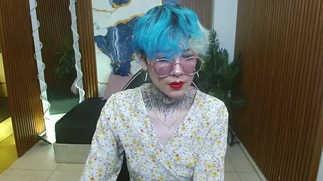 Lyra tay online show from April 2026 07:09:01 PM