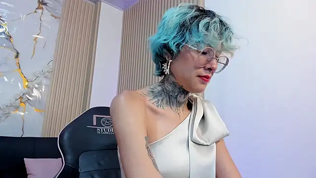 Lyra tay online show from May 2026 12:05:01 PM