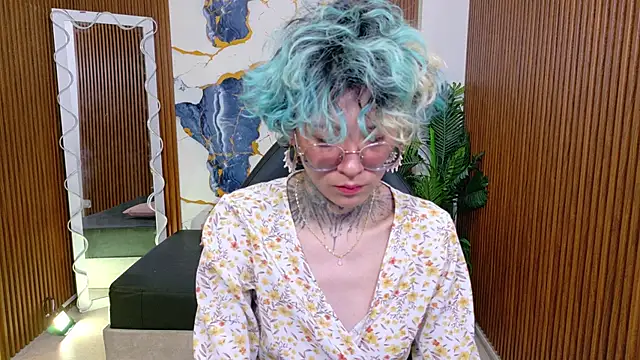 Lyra tay online show from May 2026 08:05:02 PM