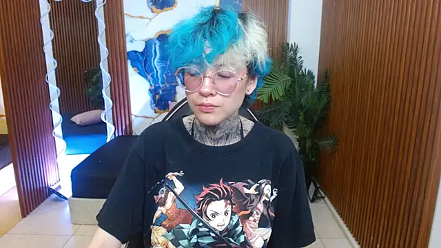 Lyra tay online show from April 2026 07:04:02 PM