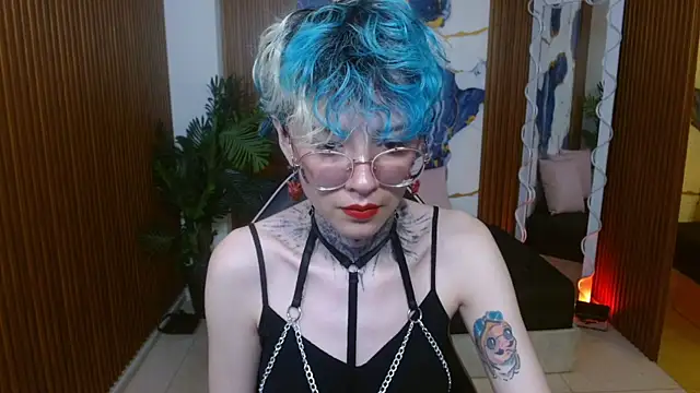Lyra tay online show from April 2026 07:06:02 PM