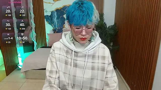 Lyra tay online show from March 2026 08:47:02 PM