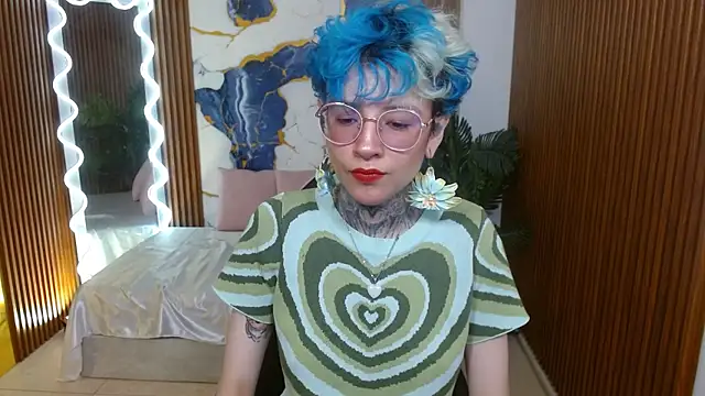 Lyra tay online show from March 2026 07:10:02 PM