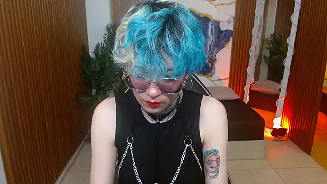 Lyra tay online show from April 2026 07:11:02 PM
