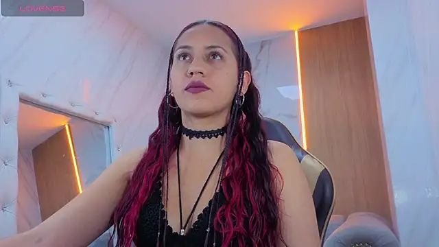 Snapshot of Lola_roses_tf chatting on July 2026 08:06:01 PM Lola roses tf online show from July 2026 08:06:01 PM