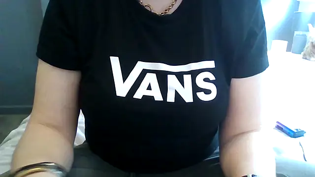 StaceyXOXO online show from March 2026 11:06:01 AM