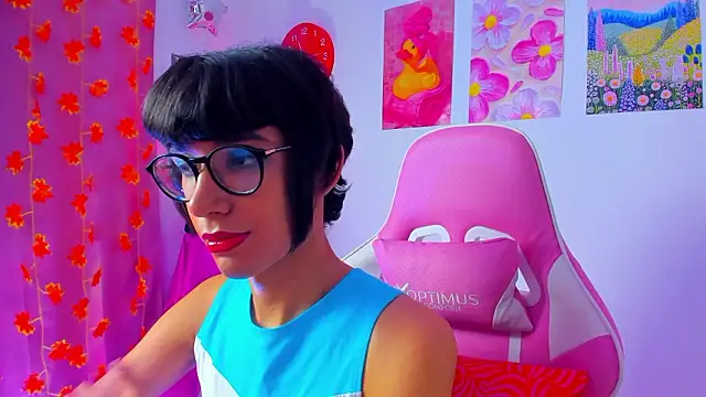 Snapshot of Madeline_21 chatting on March 2026 05:16:01 AM Madeline 21 online show from March 2026 05:16:01 AM