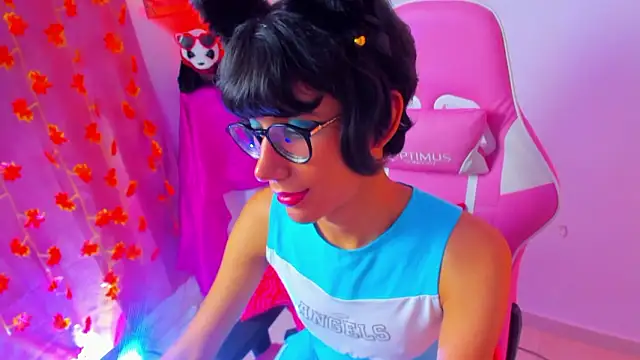 Snapshot of Madeline_21 chatting on March 2026 08:26:33 AM Madeline 21 online show from March 2026 08:26:33 AM