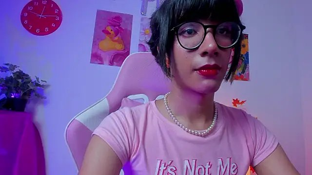 Snapshot of Madeline_21 chatting on March 2026 06:14:01 AM Madeline 21 online show from March 2026 06:14:01 AM