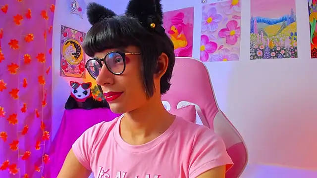 Snapshot of Madeline_21 chatting on March 2026 05:09:01 AM Madeline 21 online show from March 2026 05:09:01 AM