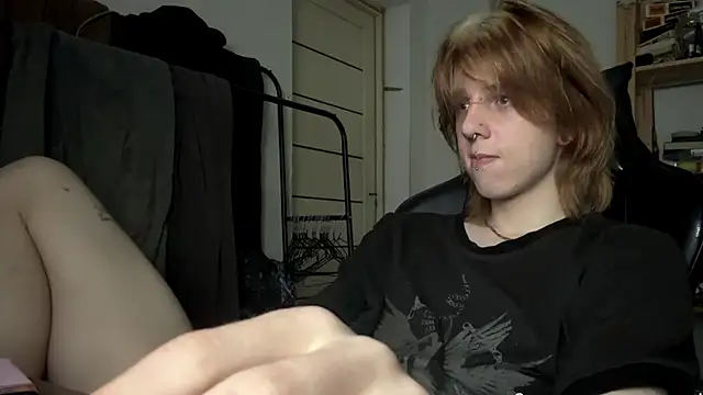 Snapshot of Mark_Shoyer2 chatting on June 2026 11:32:02 PM Mark Shoyer2 online show from June 2026 11:32:02 PM