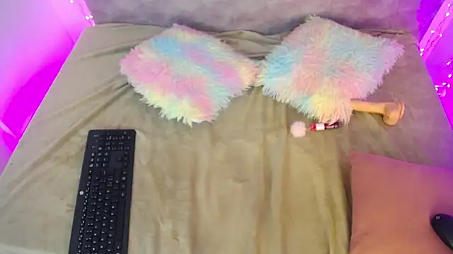 nara kitty online show from April 2026 11:30:02 PM