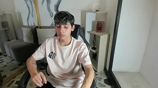 DeilanWolf online show from March 2026 05:40:01 AM