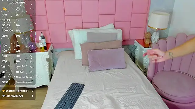 helen zen online show from April 2026 08:29:02 PM