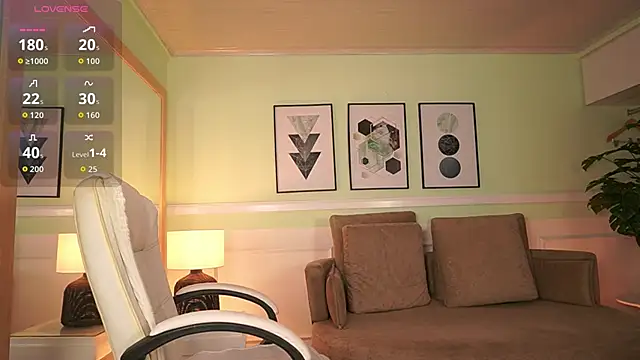 Snapshot of MandyCollins chatting on April 2026 11:39:02 AM MandyCollins online show from April 2026 11:39:02 AM