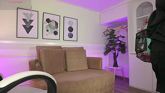 Snapshot of MandyCollins chatting on March 2026 11:33:02 AM MandyCollins online show from March 2026 11:33:02 AM