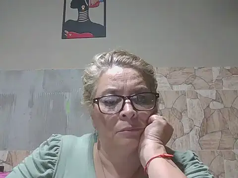 Snapshot of momismilf544 chatting on March 2026 02:45:01 AM momismilf544 online show from March 2026 02:45:01 AM