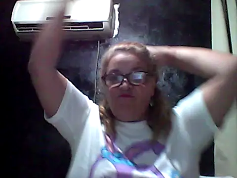 Snapshot of momismilf544 chatting on April 2026 02:59:02 AM momismilf544 online show from April 2026 02:59:02 AM