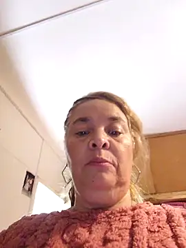 momismilf544 online show from May 2026 02:11:01 PM