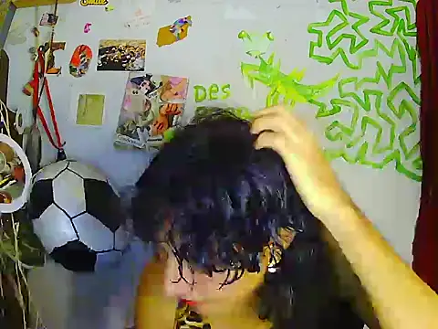 RAMONA TIJERAX online show from July 2026 09:06:02 AM