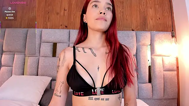 camilaa smith  online show from February 2026 08:08:02 PM