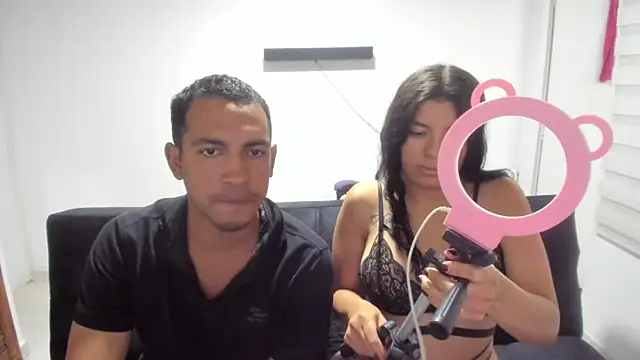 Geraldyn  online show from March 2026 06:14:01 PM