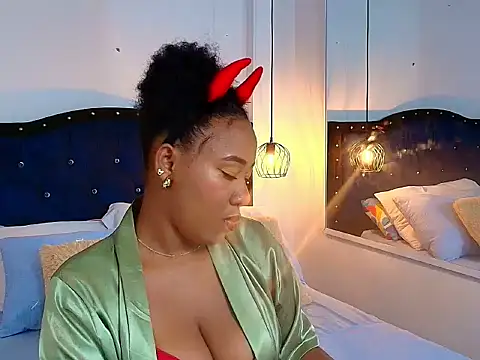 Pamela Cortezz online show from March 2026 12:30:01 AM