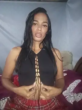 FlorSalvaje  online show from March 2026 12:52:01 AM