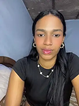 Snapshot of FlorSalvaje_ chatting on June 2026 12:10:01 AM FlorSalvaje online show from June 2026 12:10:01 AM