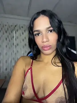 Snapshot of FlorSalvaje_ chatting on May 2026 12:20:02 AM FlorSalvaje online show from May 2026 12:20:02 AM