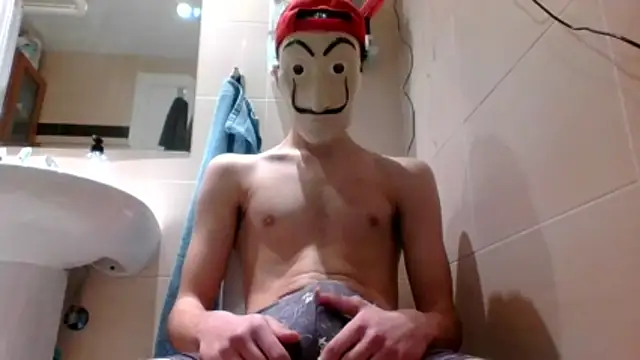 youngking67 online show from February 2026 07:35:02 PM