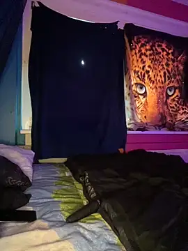 Melissa-Schneider online show from April 2026 06:04:02 PM