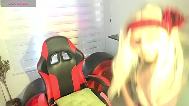 Agatha Marin online show from April 2026 08:03:02 PM