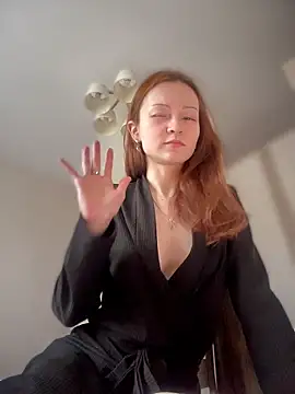 Snapshot of SadieSink_ chatting on March 2026 12:56:01 PM SadieSink online show from March 2026 12:56:01 PM