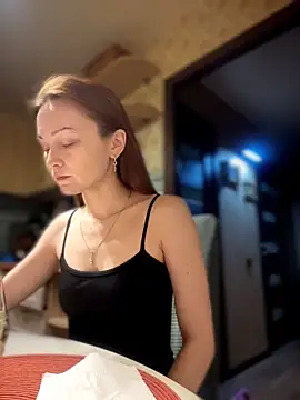 SadieSink  online show from March 2026 04:54:01 PM