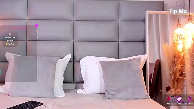 miss-ross online show from March 2026 12:07:02 AM