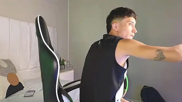 Rome cortes online show from April 2026 08:37:01 PM