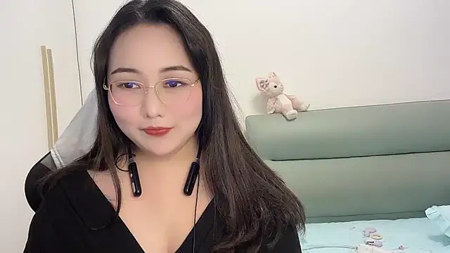 Snapshot of Susu-36E chatting on May 2026 12:08:01 PM Susu-36E online show from May 2026 12:08:01 PM