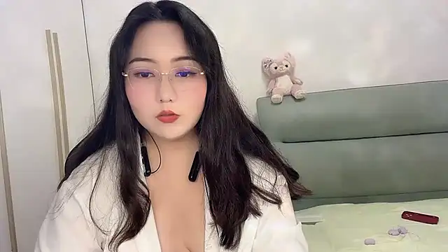 Snapshot of Susu-36E chatting on May 2026 02:45:01 PM Susu-36E online show from May 2026 02:45:01 PM