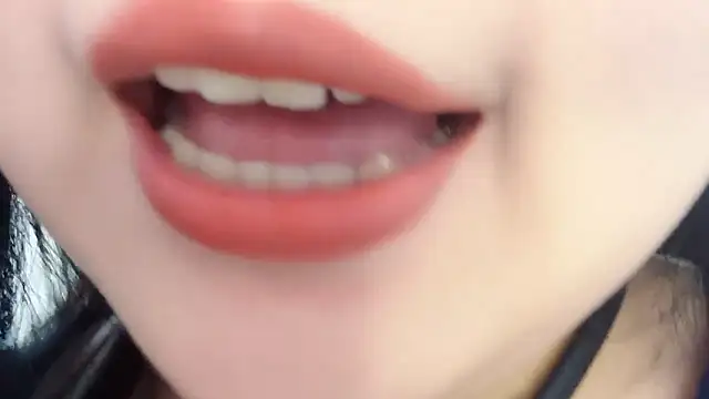 Snapshot of Susu-36E chatting on April 2026 07:44:01 AM Susu-36E online show from April 2026 07:44:01 AM