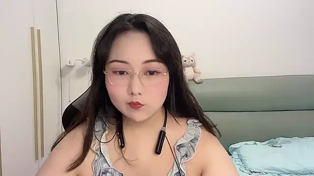 Snapshot of Susu-36E chatting on May 2026 11:59:01 AM Susu-36E online show from May 2026 11:59:01 AM