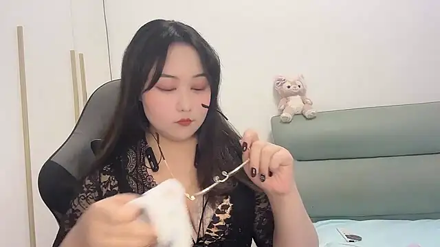 Snapshot of Susu-36E chatting on April 2026 08:43:02 AM Susu-36E online show from April 2026 08:43:02 AM