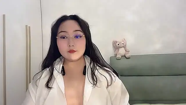 Snapshot of Susu-36E chatting on May 2026 01:12:02 PM Susu-36E online show from May 2026 01:12:02 PM