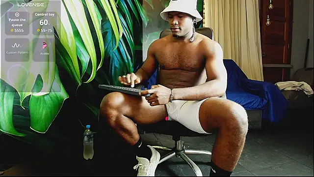 DarianWill18 online show from March 2026 02:45:01 AM